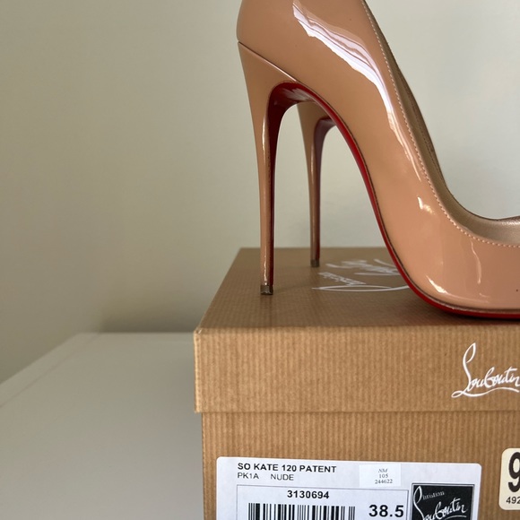 Christian Louboutin So Kate 120 patent Nude 38.5 - Picture 9 of 11